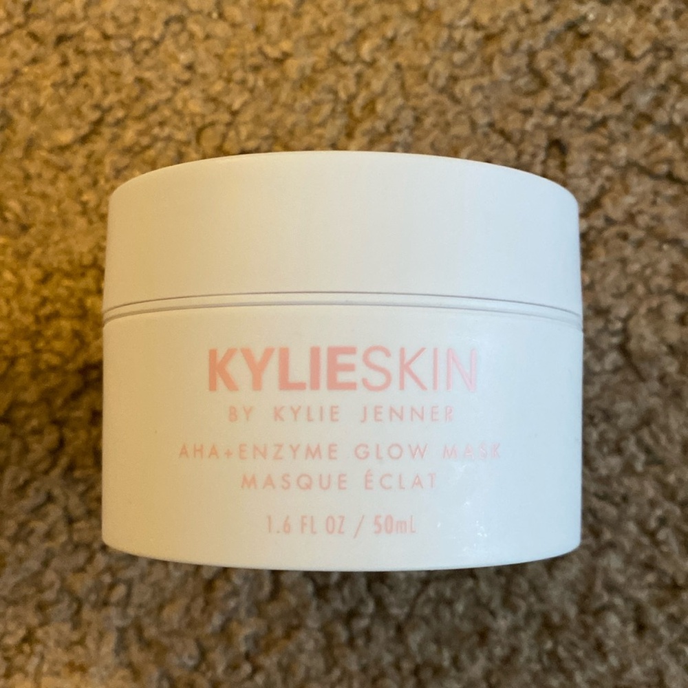 Kylie skin glow mask